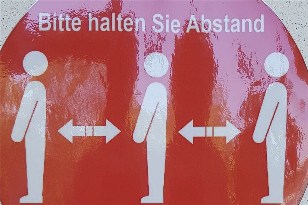 Gymnasium und Sekundarschule Selm: Maskenpflicht - mit kleinen Ausnahmen Diese Hinweisschilder sind überall da aufgehängt, wo viele Menschen vorbei kommen.