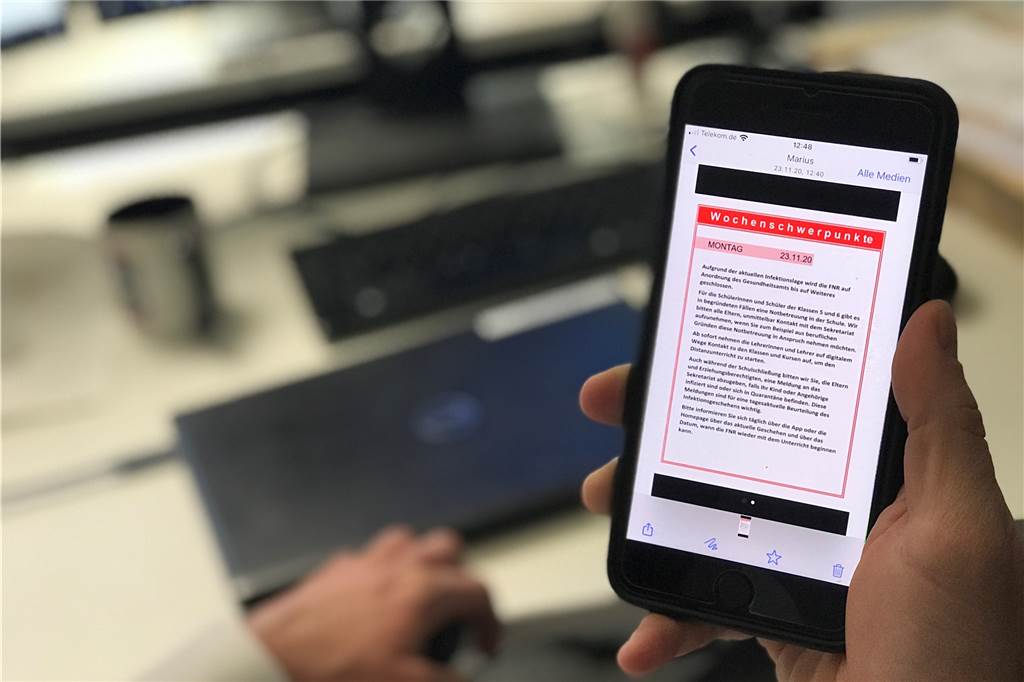 Corona-Fall im FNR-Kollegium: Erste Schule schließt komplett Diese Nachricht erreichte einige Eltern erst nach 10 Uhr auf ihrem Smartphone. Da wäre der Unterricht aber schon seit zwei Stunden im Gange gewesen. Um 8 Uhr geht es an der FNR täglich los, um 10.20 Uhr ist die erste große Pause.