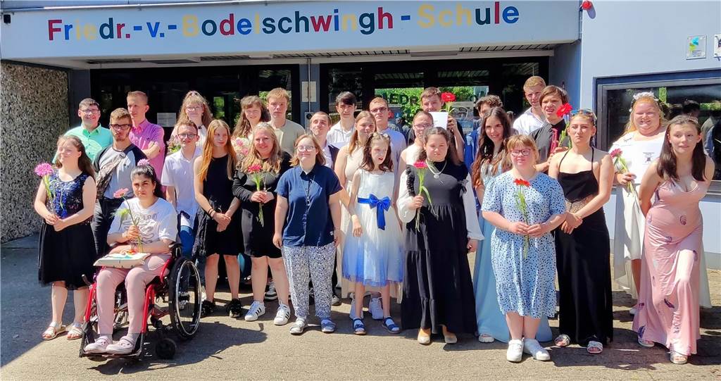 Diese Schülerinnen und Schüler feierten ihren Abschluss an der Friedrich-von-Bodelschwinghschule in Bergkamen