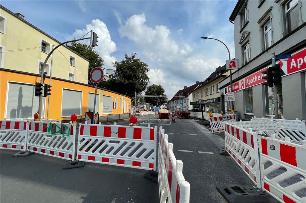 Autofahrer in Dortmund können aufatmen: Vollsperrung im Ortskern aufgehoben Baustelle Roßbachstraße Huckarde