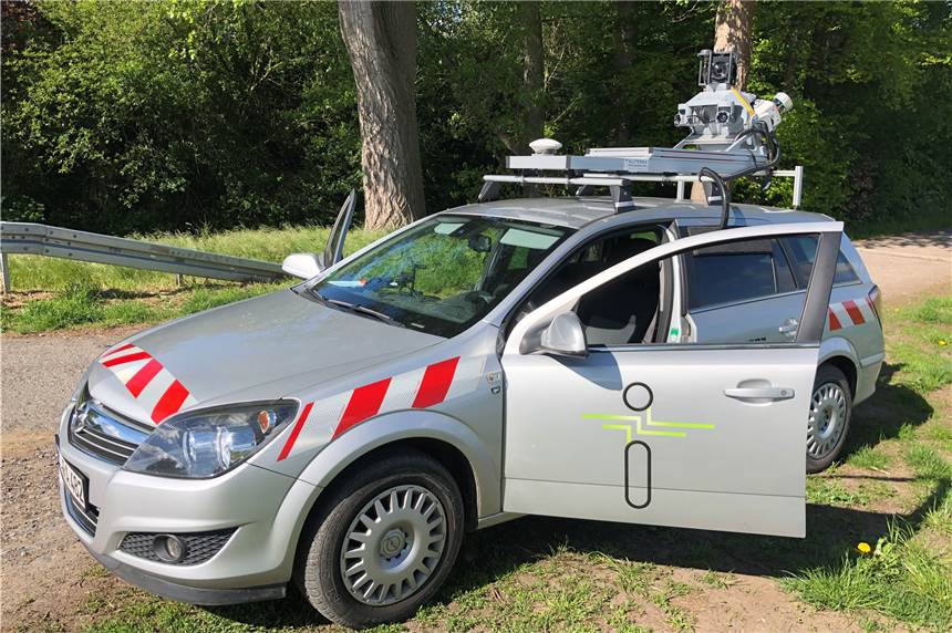 Auffälliger Pkw mit Dachkamera fährt am Mittwoch durch Werne Dieser Opel Astra ist am Mittwoch (27. Mai) in Werne unterwegs. Mittels „Mobile Mapping“ wird die geplante Gastrasse durch den Ortsteil Horst digital erfasst.