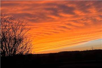 Dieser orangene Himmel war vom Westhellweg aus zu sehen.