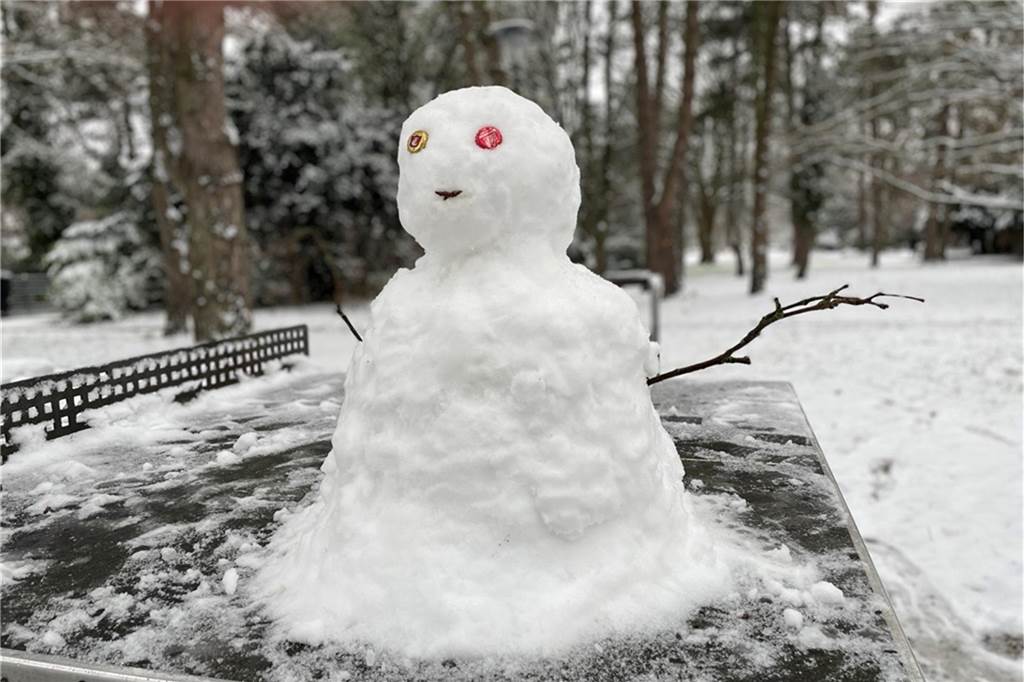 Dieser Schneemann ist schon etwas größer.