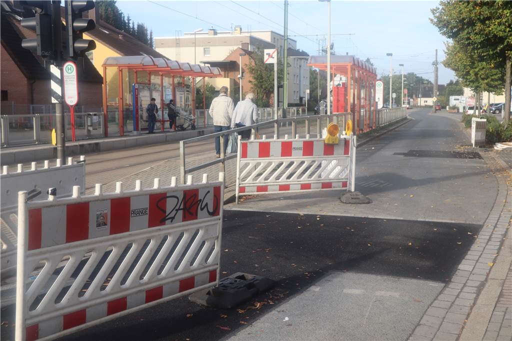 Ab Mittwoch morgen ist der Brackeler Hellweg endlich wieder frei Dieses Bild soll ab Mittwoch morgen der Vergangenheit angehören, und die Autofahrer sollen wieder freie Fahrt auf dem Brackeler Hellweg haben.
