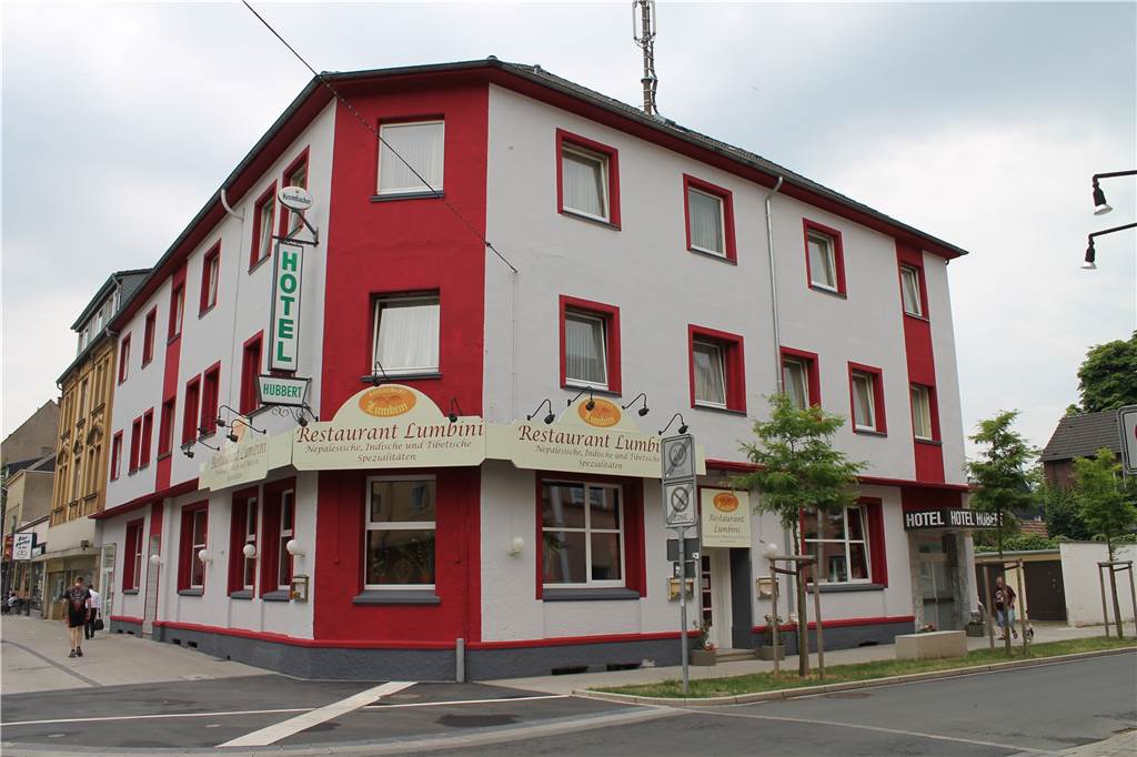 Castrop-Rauxeler Hotel voll mit Geflüchteten: „Sind so gut wie ausgebucht“ Dieses Eckhaus auf der Langen Straße in Habinghorst ist seit jeher ein Hotelbetrieb. Zurzeit kann man aber keine Zimmer buchen.