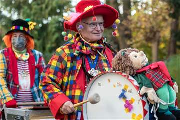 Dieses Jahr fällt Karneval aus. Wie es mit dem Rosenmontag weitergeht ist an vielen Schulen noch unklar. 