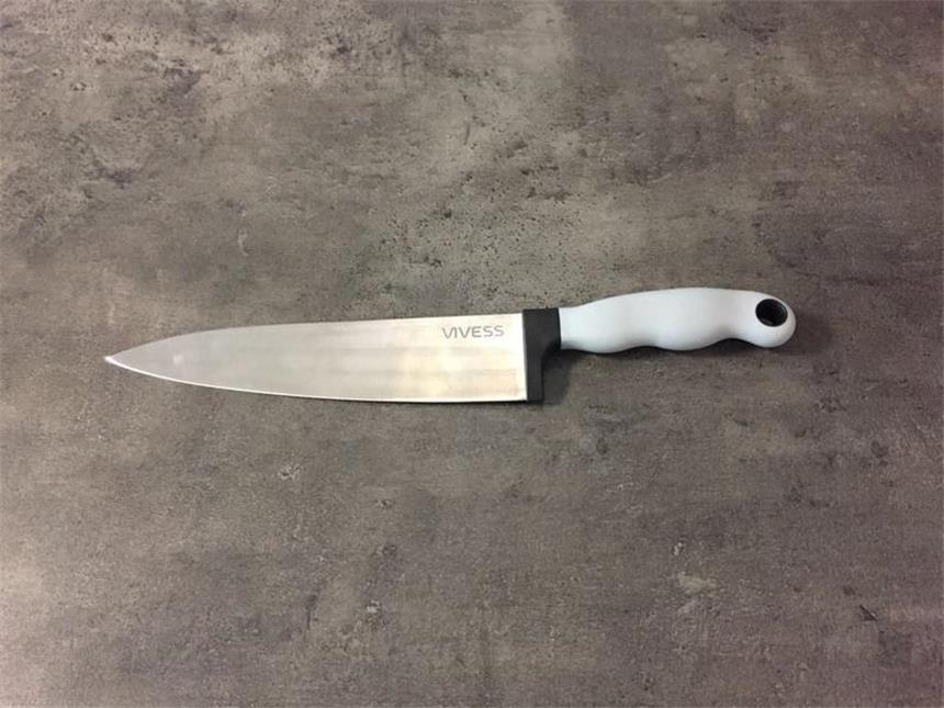 Vier verletzte Bundespolizisten an einem Wochenende Dieses Messer stellten die Einsatzkräfte bei einem Zwischenfall sicher.