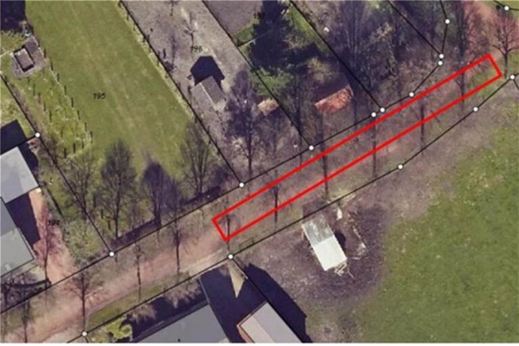 Wut über Endausbau: Zwei Anlieger sollen fast 40.000 Euro zahlen Ein Luftbild eines Parkzuweges