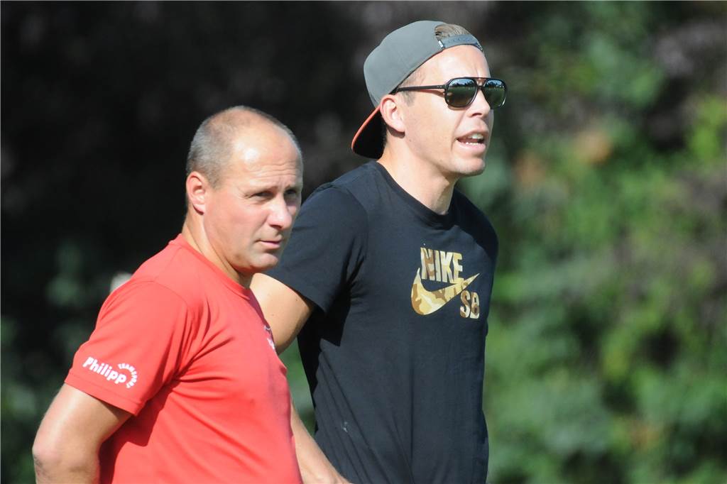 FC Castrop-Rauxel hat neuen Co-Trainer - ein von Coach Wurst gehasster Gegenspieler Dietmar Gaida (l.) betreute in der alten Saison zusammen mit Björn Brinkmann den SuS Merklinde.