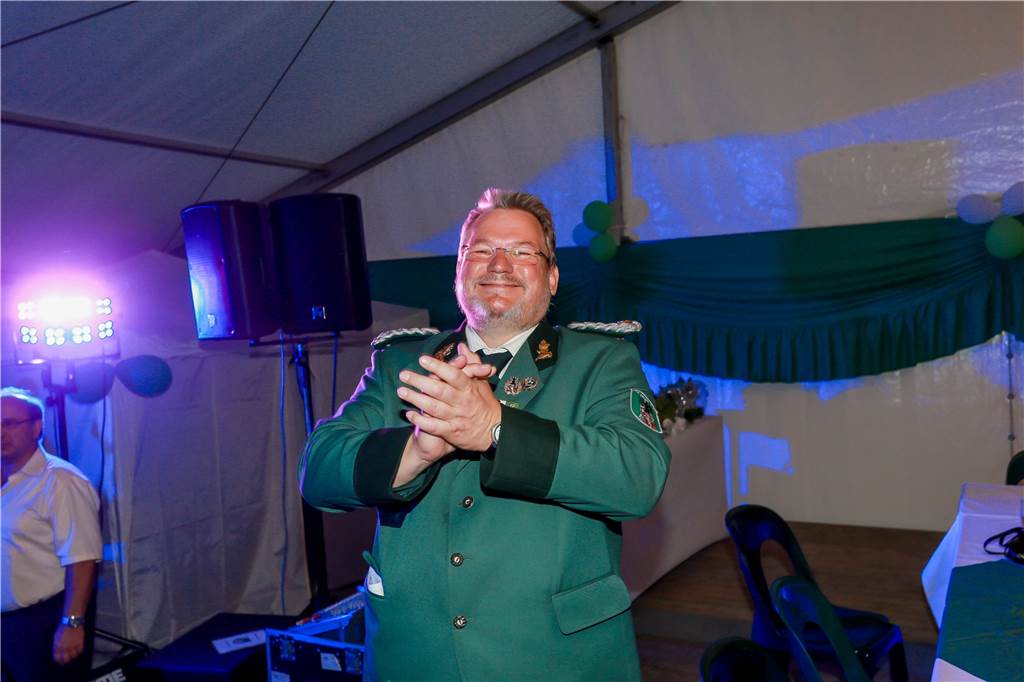 Dortmunder Schützenverein erlebt nach 170 Jahren Premiere, die es in sich hat Dietmar Spieß, Ehrenpräsident des BSV Oespel-Kley
