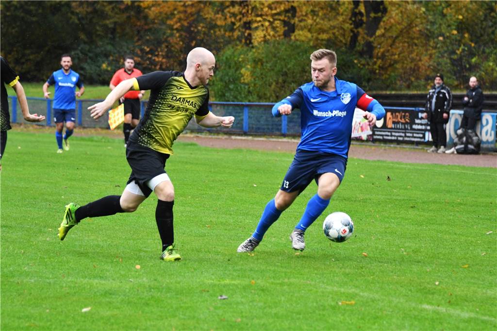 FC Brünninghausen verpflichtet einen Top-Spieler, den man eigentlich nicht ansprechen darf Dietrich Liskunov (r.) wird den FC Brünninghausen verstärken.