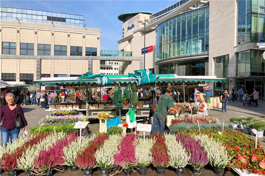 Stadt Dortmund sieht Erfolg in Sicherheits-Maßnahmen für den Wochenmarkt Diie Stadt hat für den Wochenmarkt einige Maßnahmen ergriffen - und sieht sich bestätigt.
