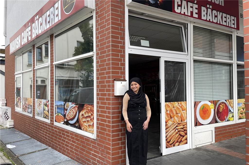 Bäckerei und Café Mavish in Lütgendortmund wird heute eröffnet Dilara Celik freut sich auf ihre neue Aufgabe als Geschäftsführerin der neuen Bäckerei mit Café-Betrieb in Lütgendortmund.