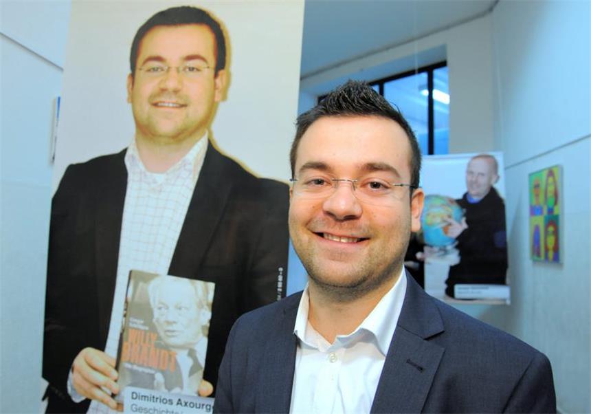 Schwerter Bürgermeister: Das ist der SPD-Kandidat Dimitrios Axourgos wird wohl der Kandidat, mit dem die SPD in Schwerte das Bürgermeisteramt gewinnen möchte.