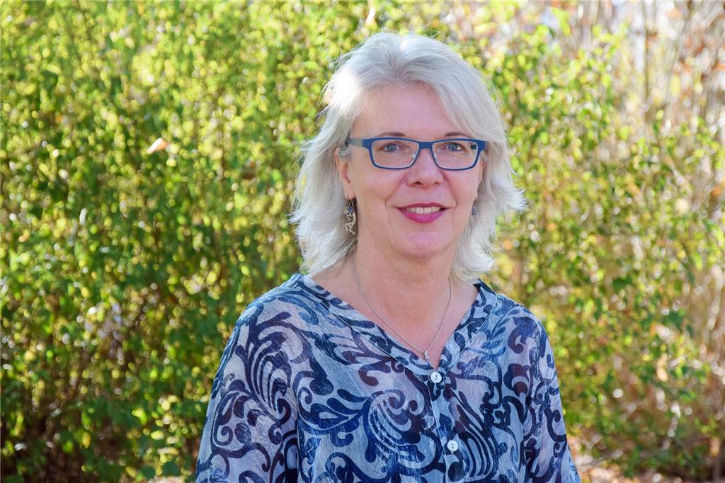 Urlaub mit den Eltern? Wie Ferienwünsche den Familienurlaub mit Teenagern retten können Diplom-Familienpychologin Hildegard Schindler rät, Kompromisse zu schließen, damit der Urlaub gelingen kann.