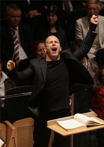 Dirigent Yannick Nézet-Séguin verabschiedetet sich als Exklusivkünstler des Dortmunder Konzerthauses.