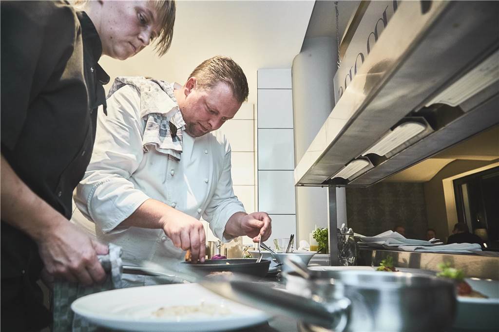 Dirk Grammon verlangt 150 Euro pro Person, wenn ein Gast seine Reservierung nicht wahrnimmt.