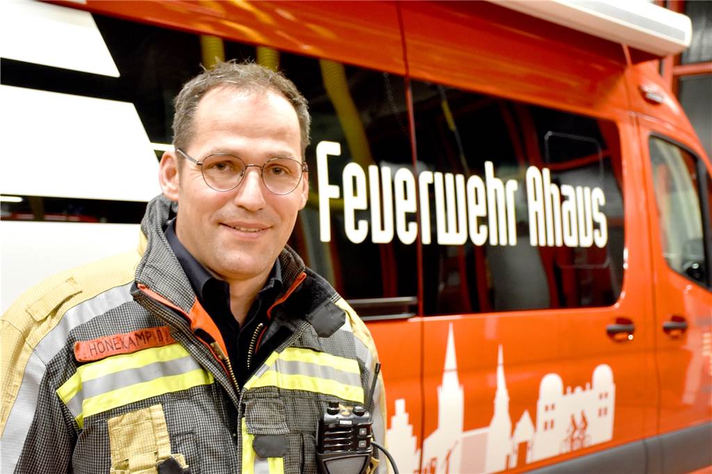 Dirk Honekamp ist Leiter der Ahauser Feuerwehr.