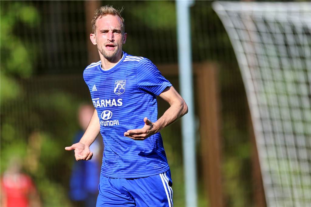 „Brüderpaar“ von Wacker Obercastrop verlängert nach zwei Spieltagen und setzt ein Zeichen Dirk Jasmund bleibt beim SV Wacker Obercastrop, um mit seinem "kleinen Bruder" Elvis Shala zu spielen.