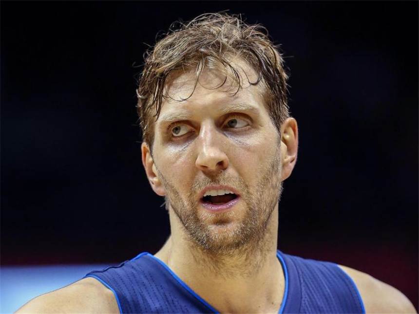 Verletzter Basketball-Star Nowitzki auf Weg der Besserung Dirk Nowitzki hat mit leichtem Training wieder begonnen. Foto: Erik S. Lesser