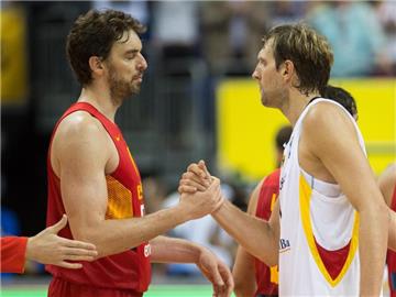 Dirk Nowitzki und Pau Gasol lieferten sich in ihrer Karriere viele Duelle. Foto: Lukas Schulze