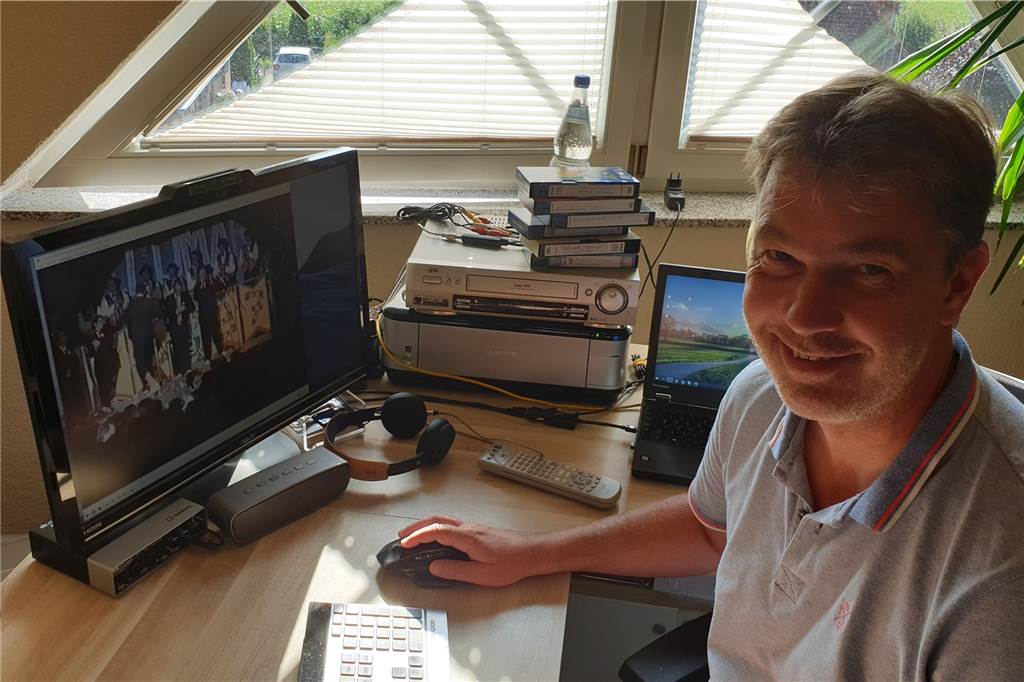 Alte Schützenfest-Filme aus Dorsten erstmalig öffentlich zu sehen Dirk Werwer hat in monatelanger Arbeit die alten Schützenfilme aus der Feldmark digitalisiert.