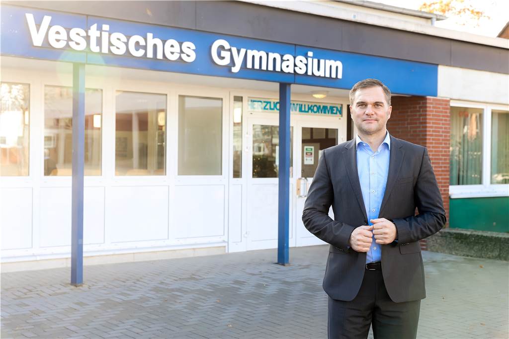 Kirchhellener Schulleiter beklagen fehlende Videofunktion Dirk Willebrand, neuer Schulleiter am Vestischen Gymnasium Kirchhellen