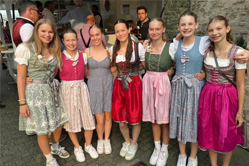Dirndl und Lederhosen waren häufig zu sehen.