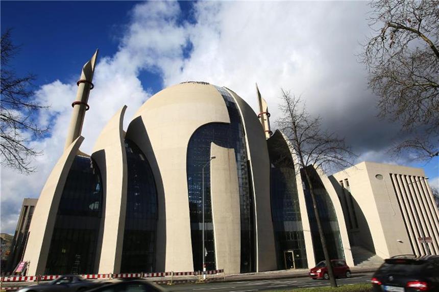 Zum Ramadan: Islamverbände laden in Moscheegemeinden DITIB-Zentralmoschee Köln. Foto: Oliver Berg/Archiv
