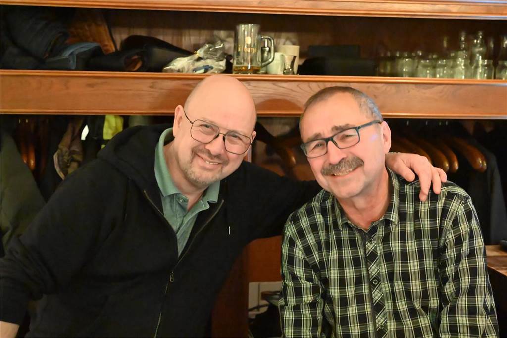 Disko Broadway: DJ Emma und DJ Udo feiern mit Fans in Ahaus Jürgen Emmerich und Udo Wierwille im Jahr 2024