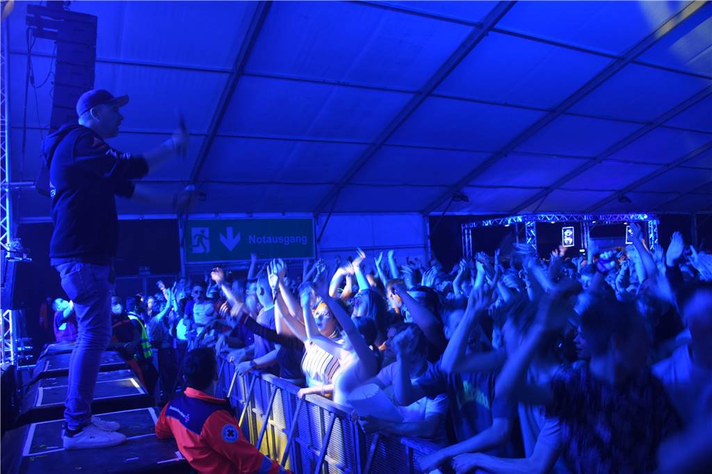 Dj Olli und Tom van Dahl in Kombination dürfen beim großen Karpaten Finale nicht fehlen. Sie sind die Experten für die Live-Stage. 