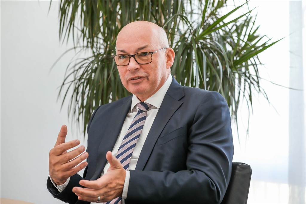 Das sind die 10 Top-Verdiener auf den Chefsesseln der städtischen Unternehmen Dogewo21-Geschäftsführer Klaus Graniki liegt beim Jahresverdienst auf Platz 4.