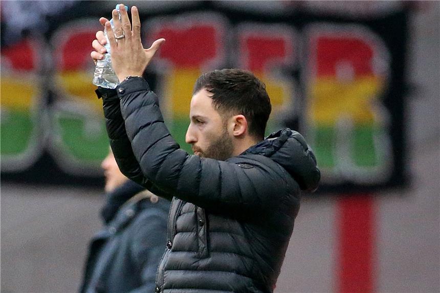 Neue Charakterstärke: Tedesco hat Schalke besser gemacht Domenico Tedesco kann mit der Hinrunde seiner Schalker zufrieden sein.