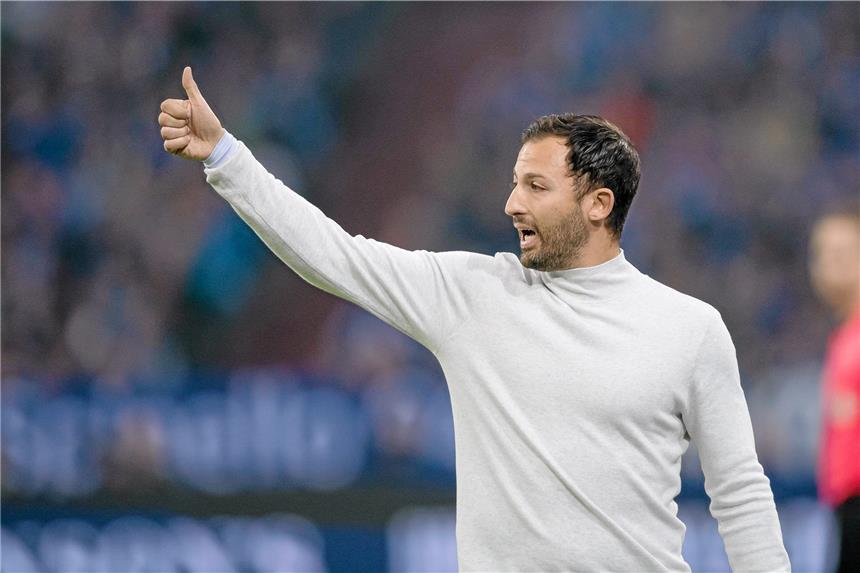 Der Bessermacher: Schalke-Trainer Domenico Tedesco Domenico Tedesco macht derzeit in der Spielerentwicklung vieles richtig.