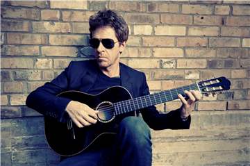 Dominic Miller spielt im Fritz-Henßler-Haus.