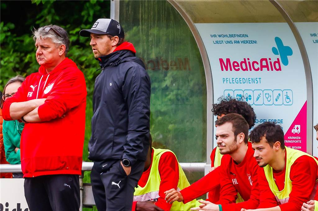A-Ligist will Sharri, Westfalia und Sarajevo-Bosna ärgern Dominik Grobe (2.v.l.) und RW Barop legten zuletzt eine fantastische Serie hin.