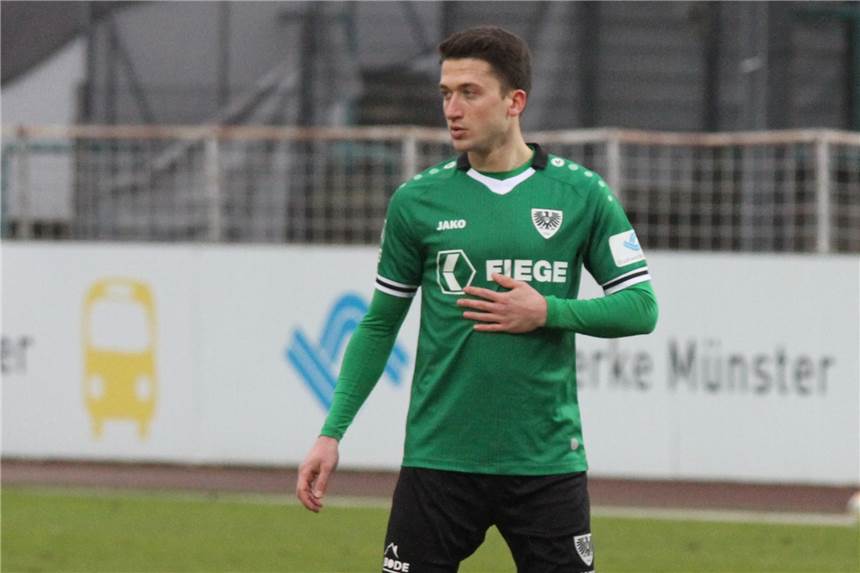 Dominik Klann aus Olfen verlängert bei Preußen Münster Dominik Klann wird auch weiter mit dem Preußen-Adler auf der Brust auflaufen.