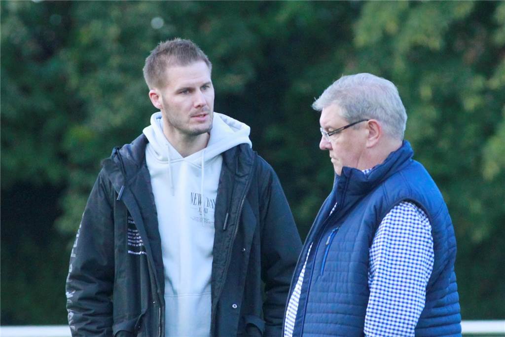 Die Gefühlswelt des SV Herbern nach dem Abstieg Dominik Reher (li.) möchte sich würdig aus der Landesliga verabschieden.