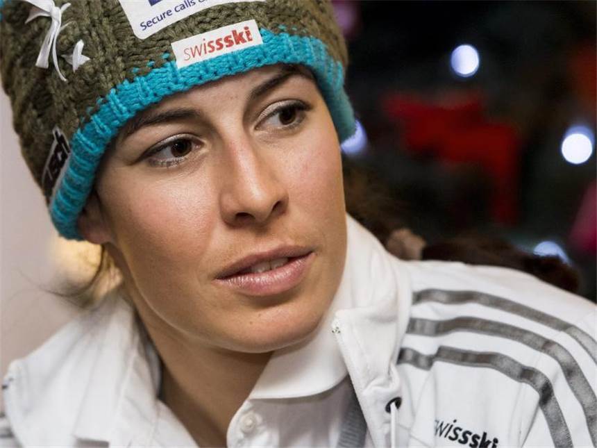 Trotz Verletzung: Gisin will bei Ski-WM starten Dominique Gisin plant einen Start bei der WM-Abfahrt. Jean-Christophe Bott Foto: Jean-Christophe Bott