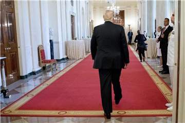 Donald Trump im Weißen Haus: Der US-Präsident will nur noch ein Freihandelsabkommen mit Mexiko. Foto: Andrew Harnik/AP