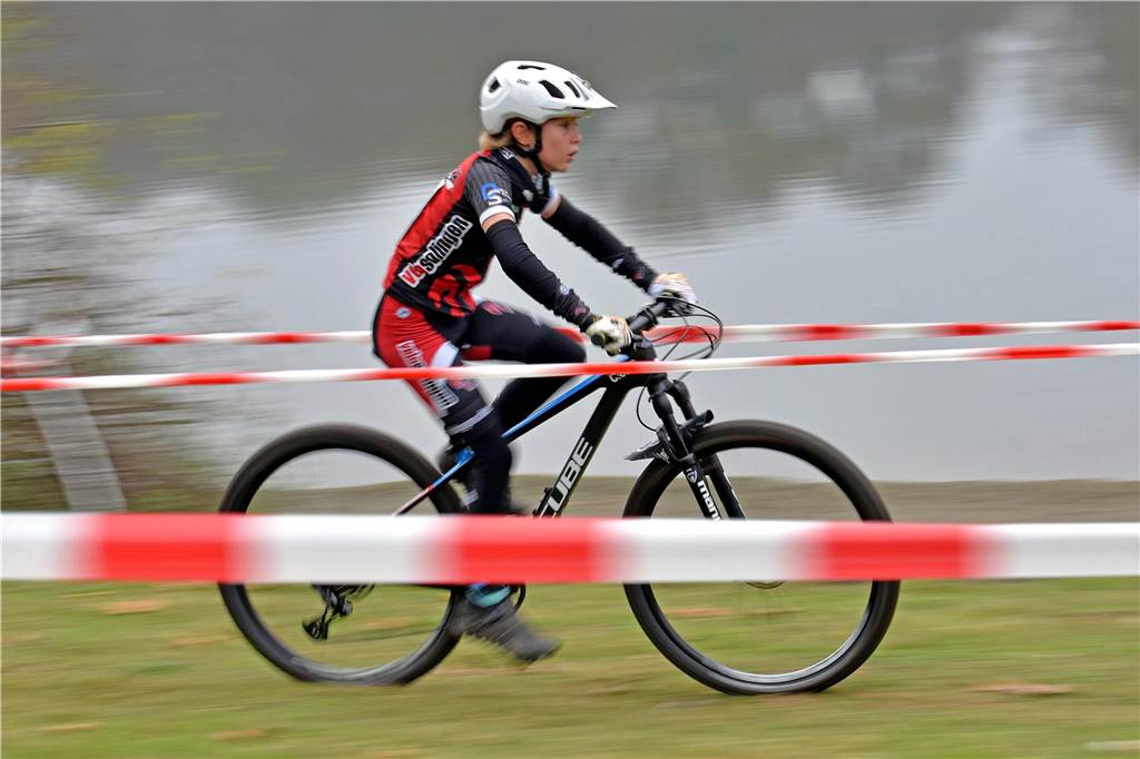 Dorstener CycloCrossCup 2024 des RSC Dorsten rund um und durch das Gemeinschaftshaus Wulfen, 10.11.2024