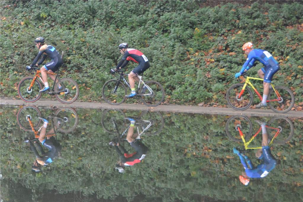 Dorstener CycloCrossCup 2024 des RSC Dorsten rund um und durch das Gemeinschaftshaus Wulfen, 10.11.2024