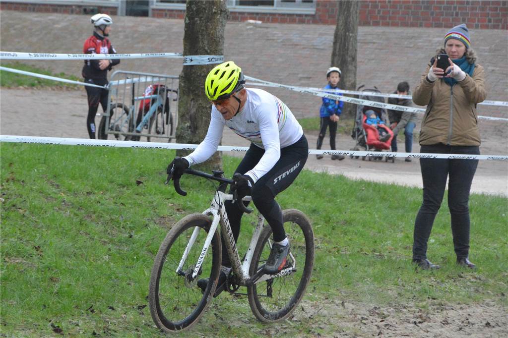 Dorstener CycloCrossCup 2024 des RSC Dorsten rund um und durch das Gemeinschaftshaus Wulfen, 10.11.2024