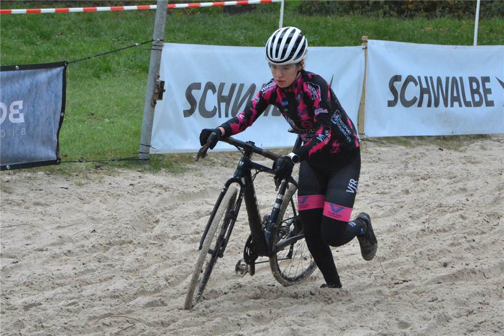 Dorstener CycloCrossCup 2024 des RSC Dorsten rund um und durch das Gemeinschaftshaus Wulfen, 10.11.2024