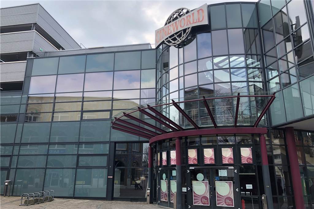 Dort, wo sonst Filme gezeigt werden, kann auch geheiratet werden: in der Lüner Cineworld. Hier gab es vergangenes Jahr vergleichsweise wenige Hochzeiten, nur zwei Paare entschieden sich für das Kino. 