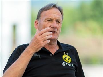 Dortmunds Geschäftsführer Hans-Joachim Watzke hält nichts von finanziellen Begrenzungen im Fußballgeschäft. Foto: Guido Kirchner