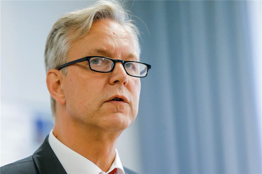 „Sticht der zu - oder schießt die Polizei?“ – Neue Details zu Todesschüssen auf Mouhamed D. (16) Dortmunds Polizeipräsident Gregor Lange.