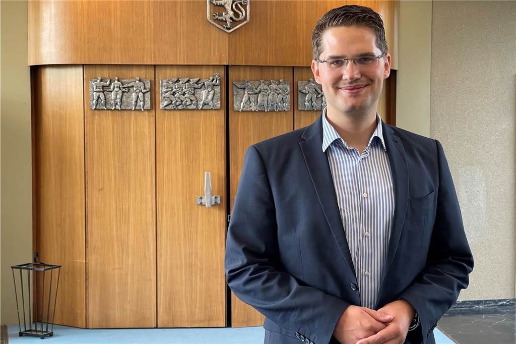 Böllerwurf auf Einsatzkräfte: Angriff in selber Gegend wie im Vorjahr Dr. Christian Klicki, Lünens Beigeordneter und Feuerwehrdezernent.