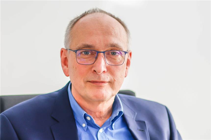 Stadt Dortmund fragt: „Warum möchten Sie sich nicht impfen lassen?“ Dr. Frank Renken leitet das Dortmunder Gesundheitsamt. Jetzt wendet er sich an Menschen, die der Corona-Schutzimpfung bisher kritisch gegenüber stehen.