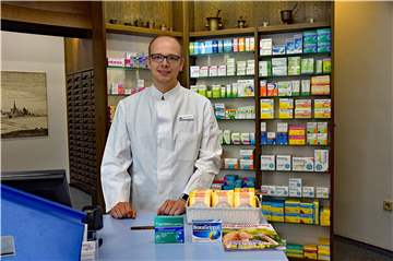 Dr. Hannes Müller ist leitender Apotheker in der Römer-Apotheke - und jetzt Ratsmitglied.